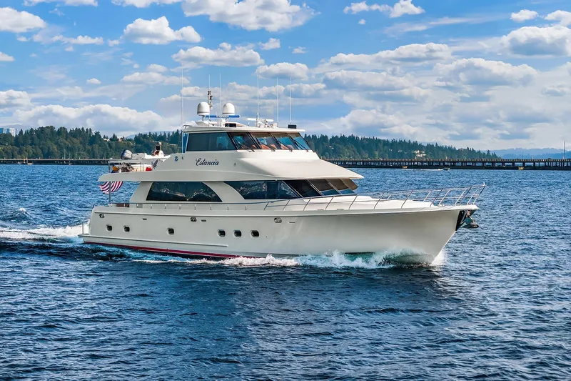 Estancia Yacht Photos Pics Ocean Alexander 80 Motoryacht 2010 cruising on a sunny day with scenic backdrop.