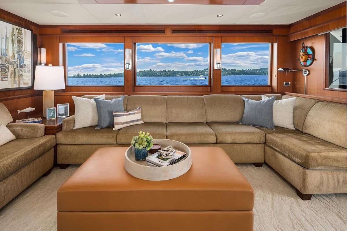 2010 Ocean Alexander 80 