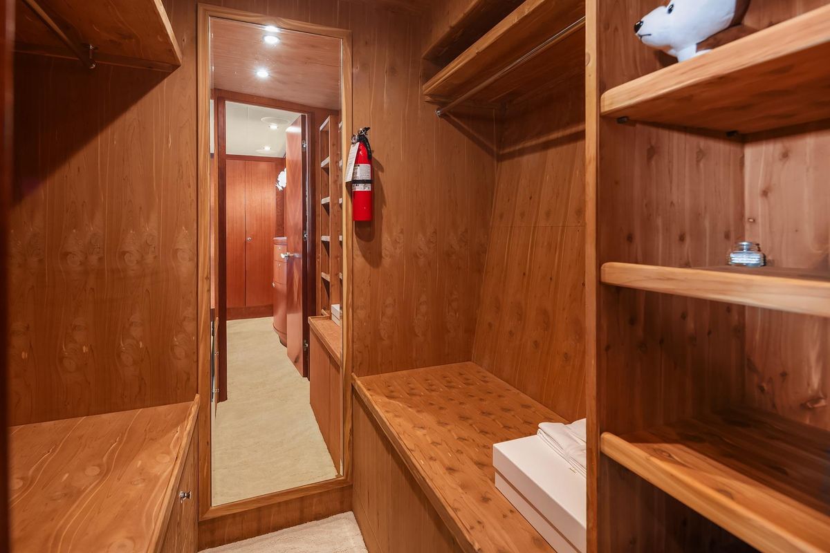 2010 Ocean Alexander 80 
