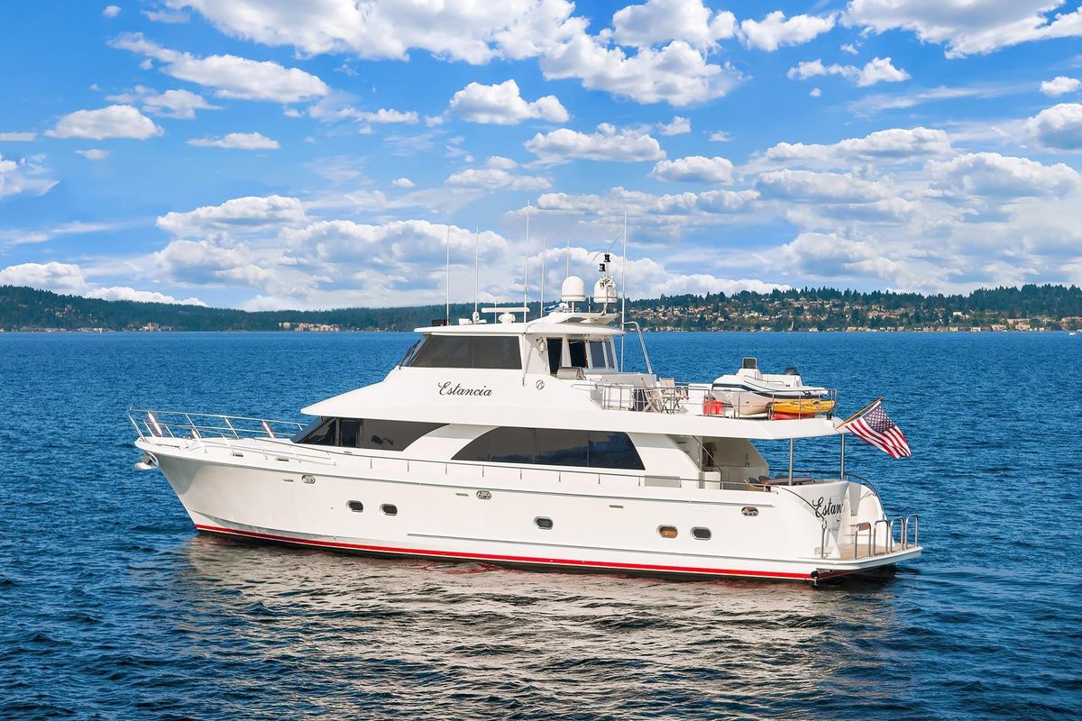 2010 Ocean Alexander 80 