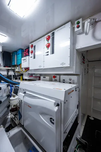 Gypsea Yacht Photos Pics 