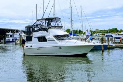 Silverton 322 Motor Yacht