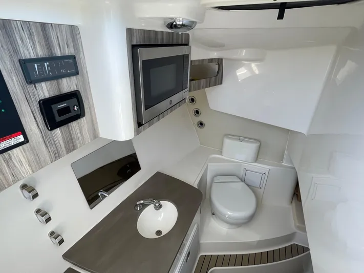 Finatic Yacht Photos Pics 