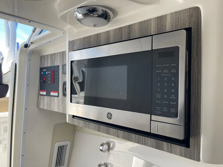 Finatic Yacht Photos Pics 