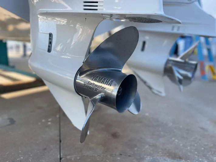 Finatic Yacht Photos Pics 