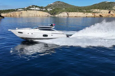 2017 Pershing 62
