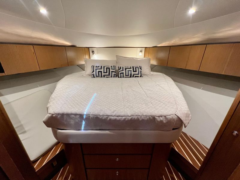 2022 Tiara Yachts 4300 Open