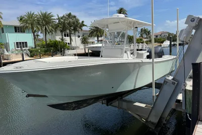 2005 Regulator 23 Center Console