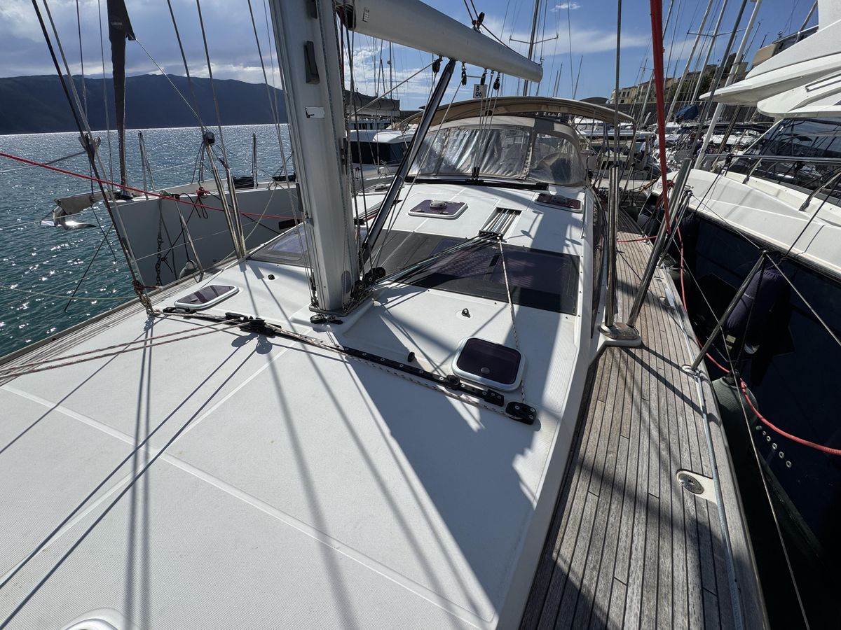 2014 Jeanneau 52 