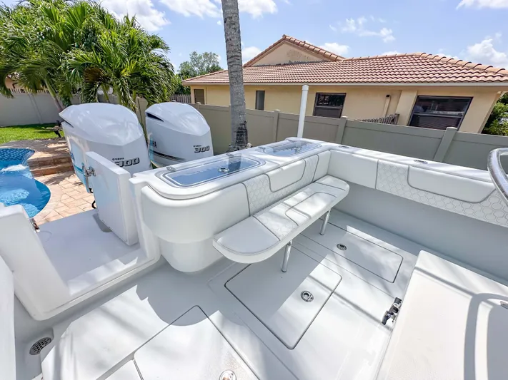 Blue Ayes Yacht Photos Pics 