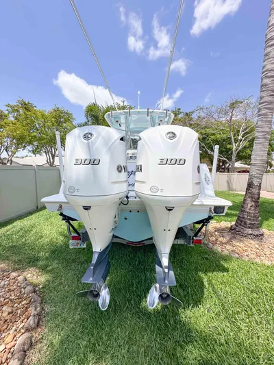 Blue Ayes Yacht Photos Pics 