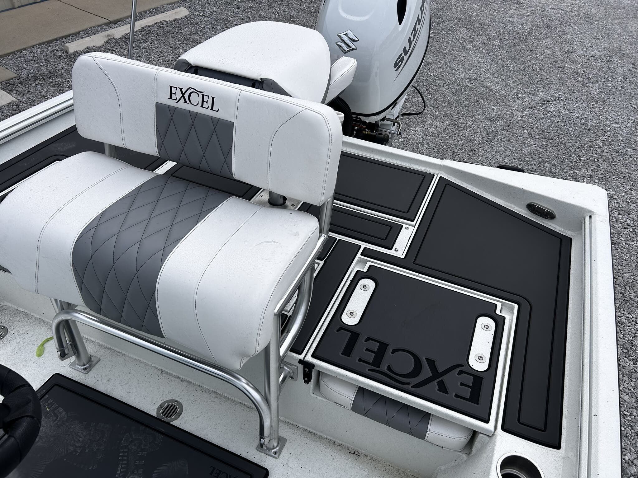 Excel 203 Bay Pro Elite