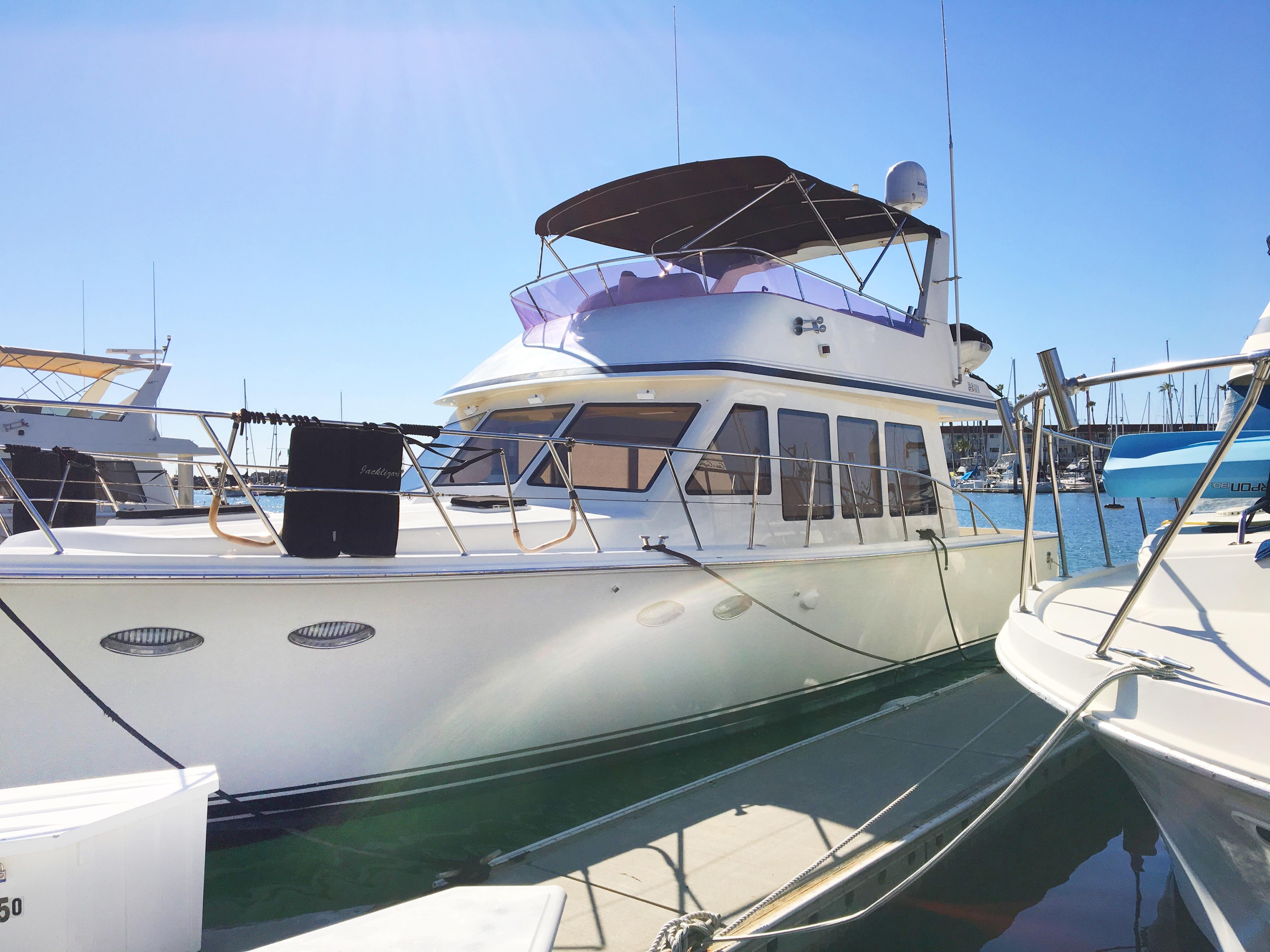 2005 McKinna 481 Sedan Motor Yachts for sale YachtWorld