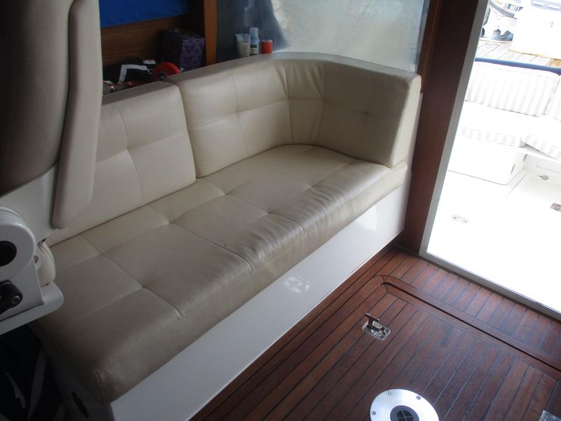 2007 Legacy Yachts 32 Classic