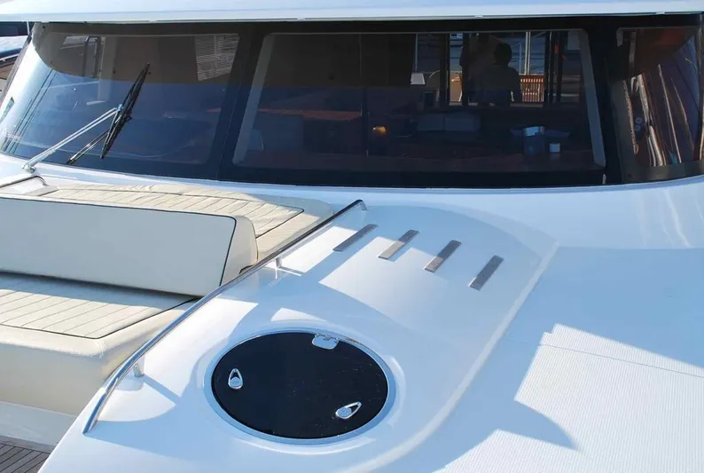  Yacht Photos Pics Fountaine Pajot Queensland 55 yacht, 2011 model, featuring sleek deck design and large windows.