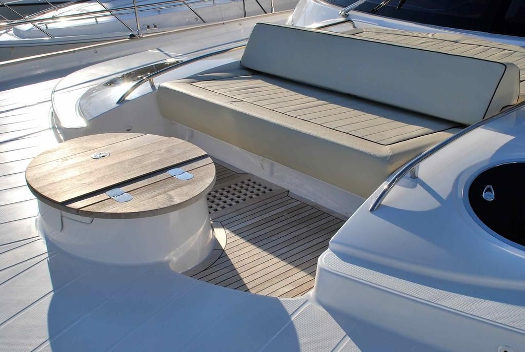 2011 Fountaine Pajot 54 