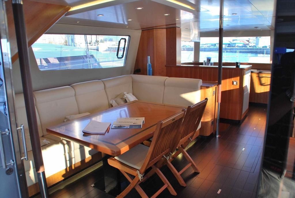 2011 Fountaine Pajot 54 