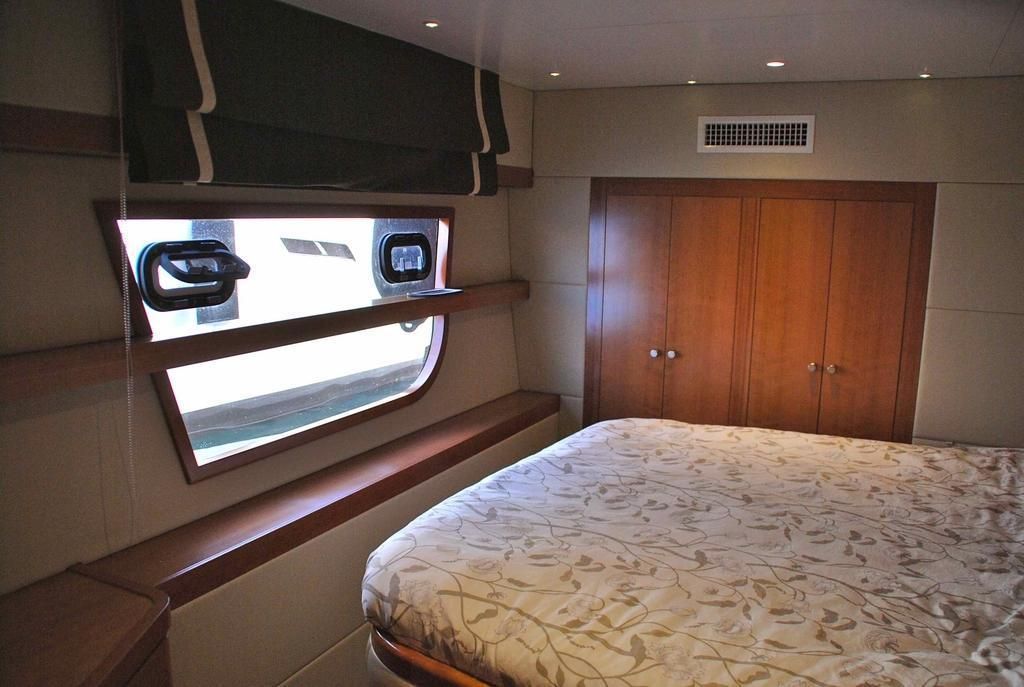 2011 Fountaine Pajot 54 