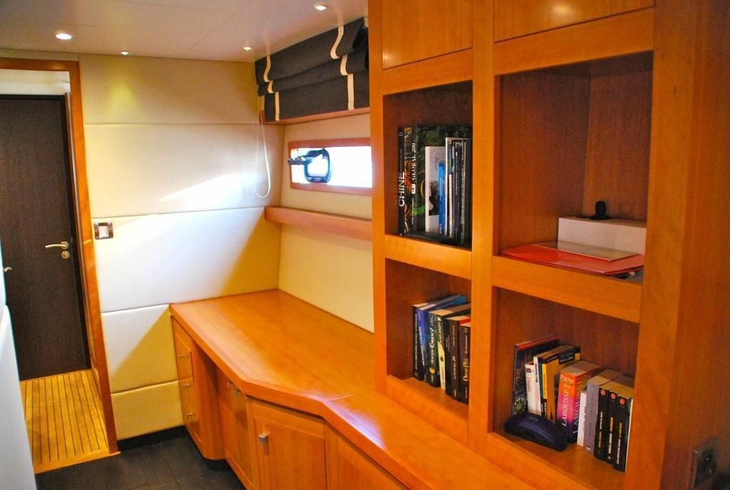 2011 Fountaine Pajot 54 