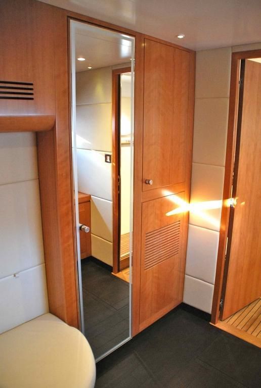 2011 Fountaine Pajot 54 