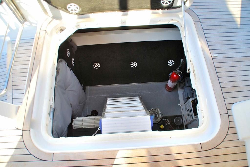 2011 Fountaine Pajot 54 