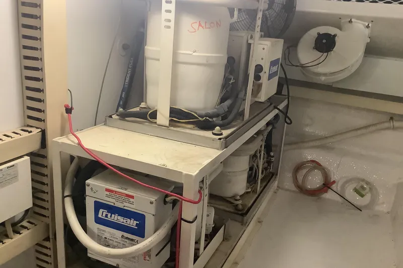 Fourth Quarter Yacht Photos Pics Engine room of a 1994 Viking 50' Convertible Sportfish with Cruisair system.