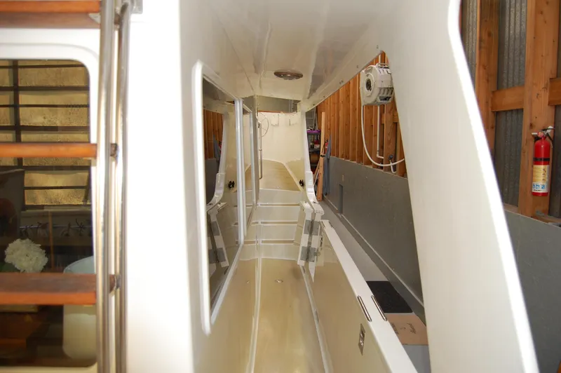 Legacy Yacht Photos Pics Walkway of Ocean Alexander 50 Pilothouse yacht, year 1981.