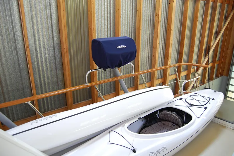 Legacy Yacht Photos Pics 