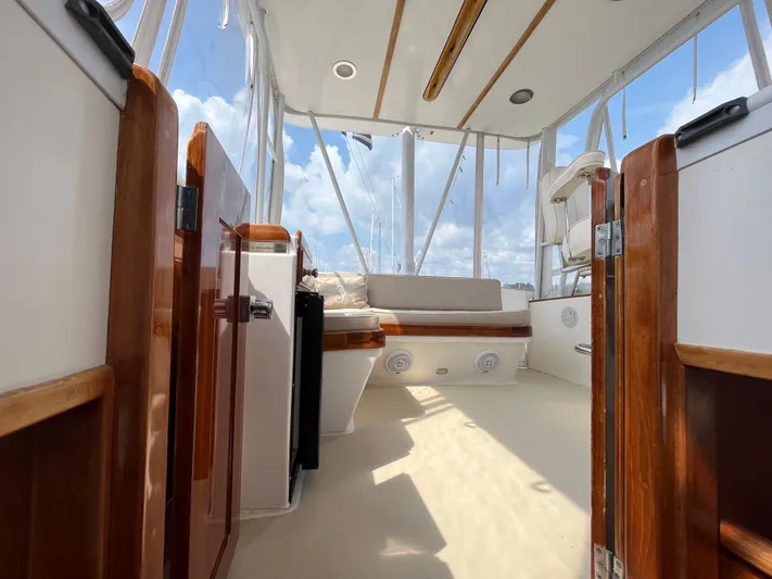 Angus III Yacht Photos Pics 