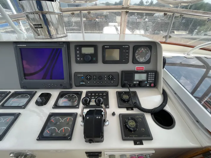 Angus III Yacht Photos Pics 