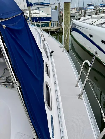 Roubaix Yacht Photos Pics 