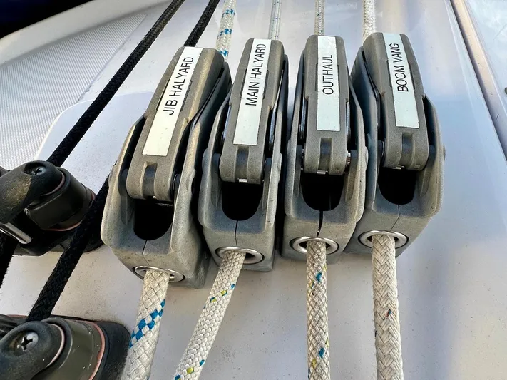 Roubaix Yacht Photos Pics 