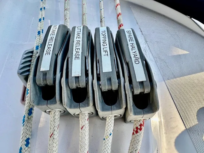 Roubaix Yacht Photos Pics 