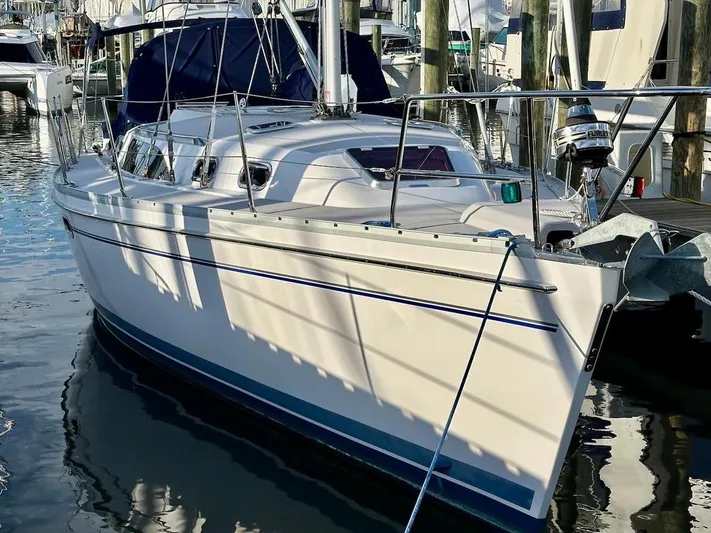 Roubaix Yacht Photos Pics 