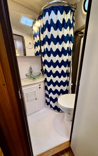 Roubaix Yacht Photos Pics 