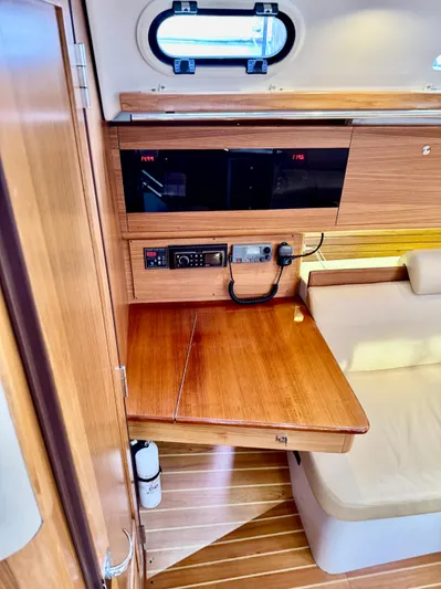 Roubaix Yacht Photos Pics 