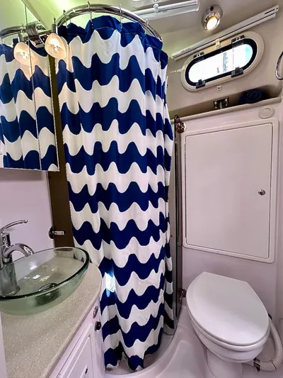 Roubaix Yacht Photos Pics 