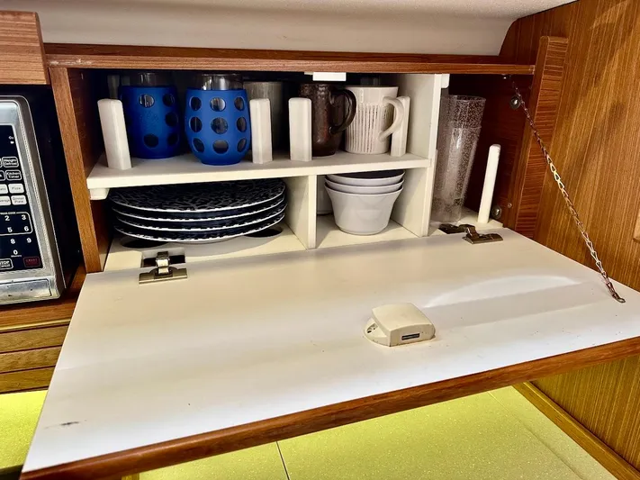 Roubaix Yacht Photos Pics 