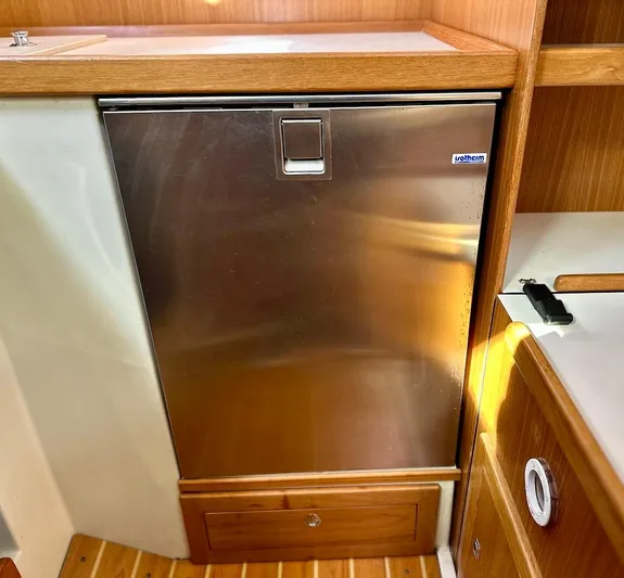 Roubaix Yacht Photos Pics 