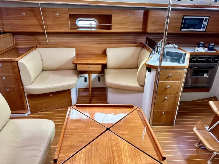 Roubaix Yacht Photos Pics 