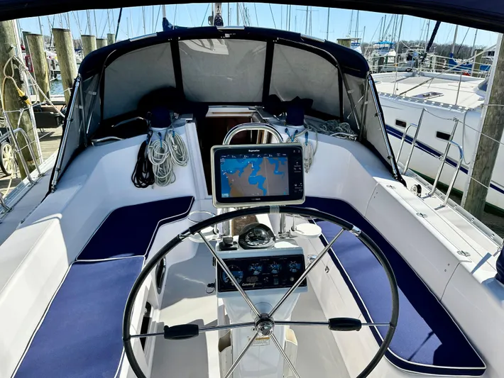 Roubaix Yacht Photos Pics 