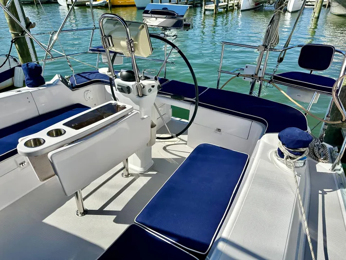 Roubaix Yacht Photos Pics 