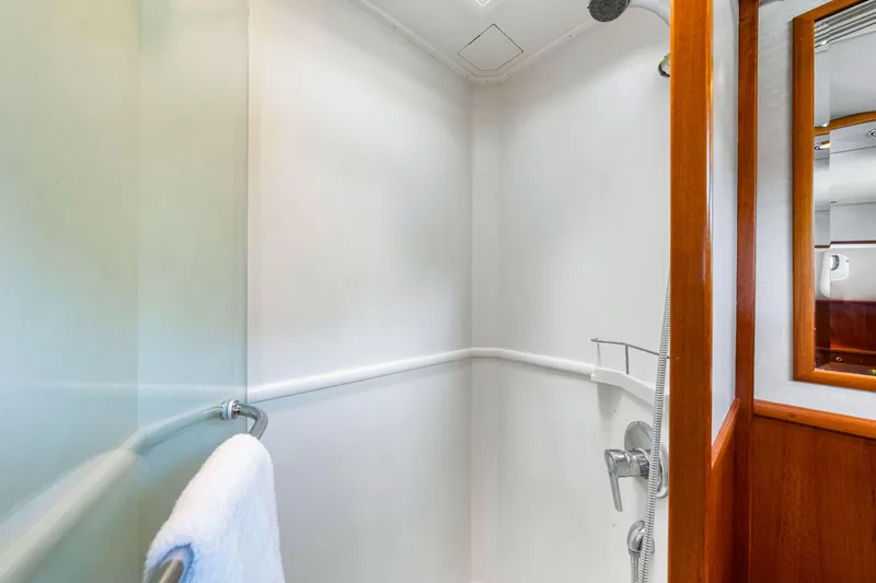 Grazie Yacht Photos Pics 