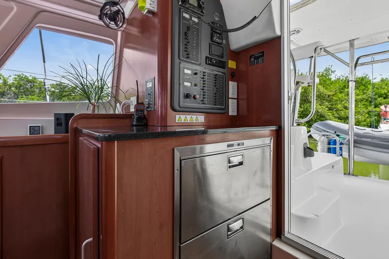 Cocoa Bella Yacht Photos Pics 