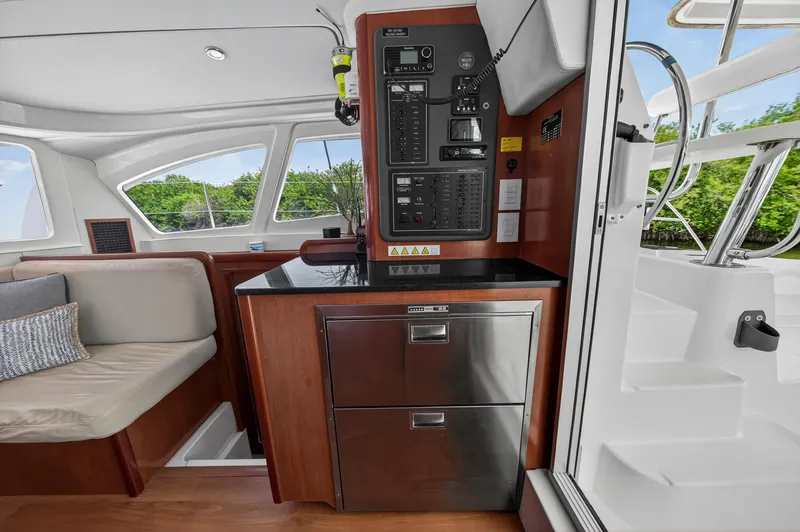 Cocoa Bella Yacht Photos Pics 