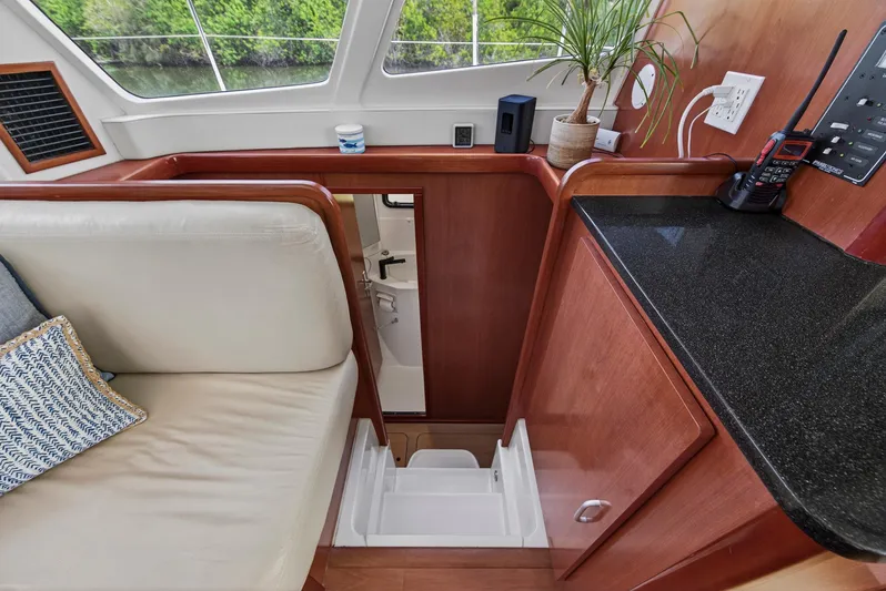 Cocoa Bella Yacht Photos Pics 