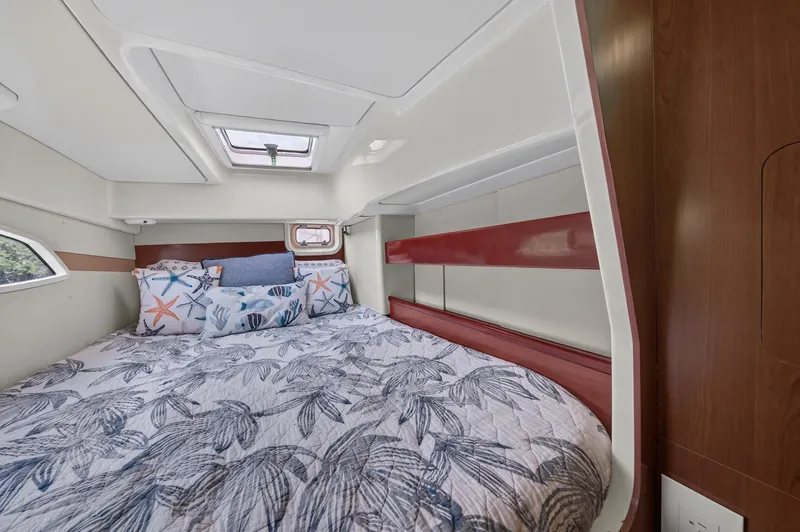 Cocoa Bella Yacht Photos Pics 