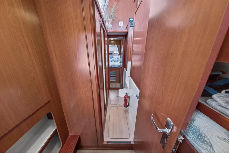 Cocoa Bella Yacht Photos Pics 