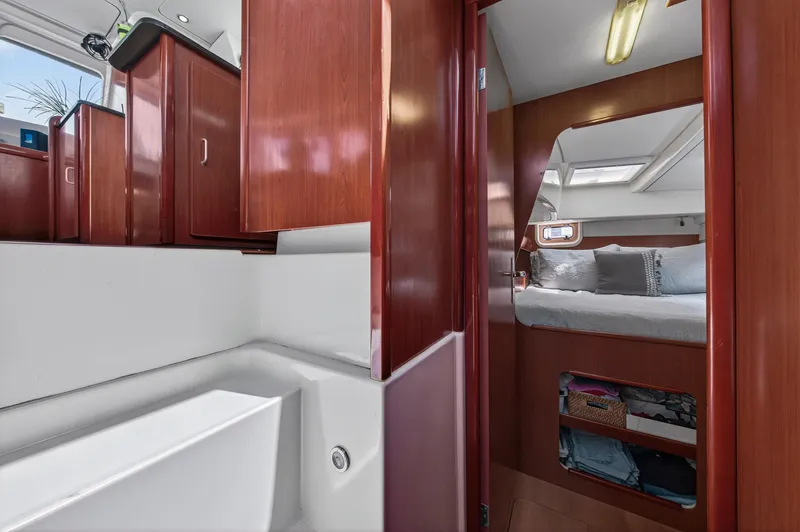 Cocoa Bella Yacht Photos Pics 