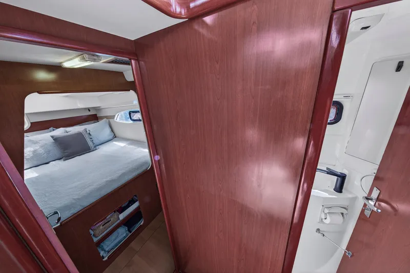 Cocoa Bella Yacht Photos Pics 